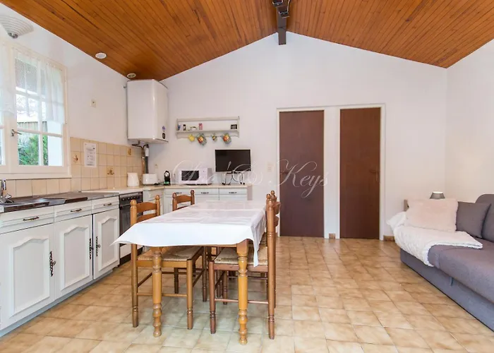 Petite Maison A - *